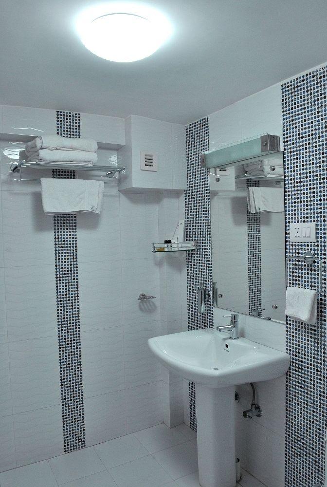 Hotel Pacific Σριναγκάρ Εξωτερικό φωτογραφία