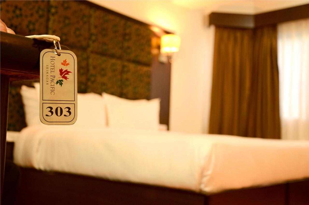 Hotel Pacific Σριναγκάρ Εξωτερικό φωτογραφία